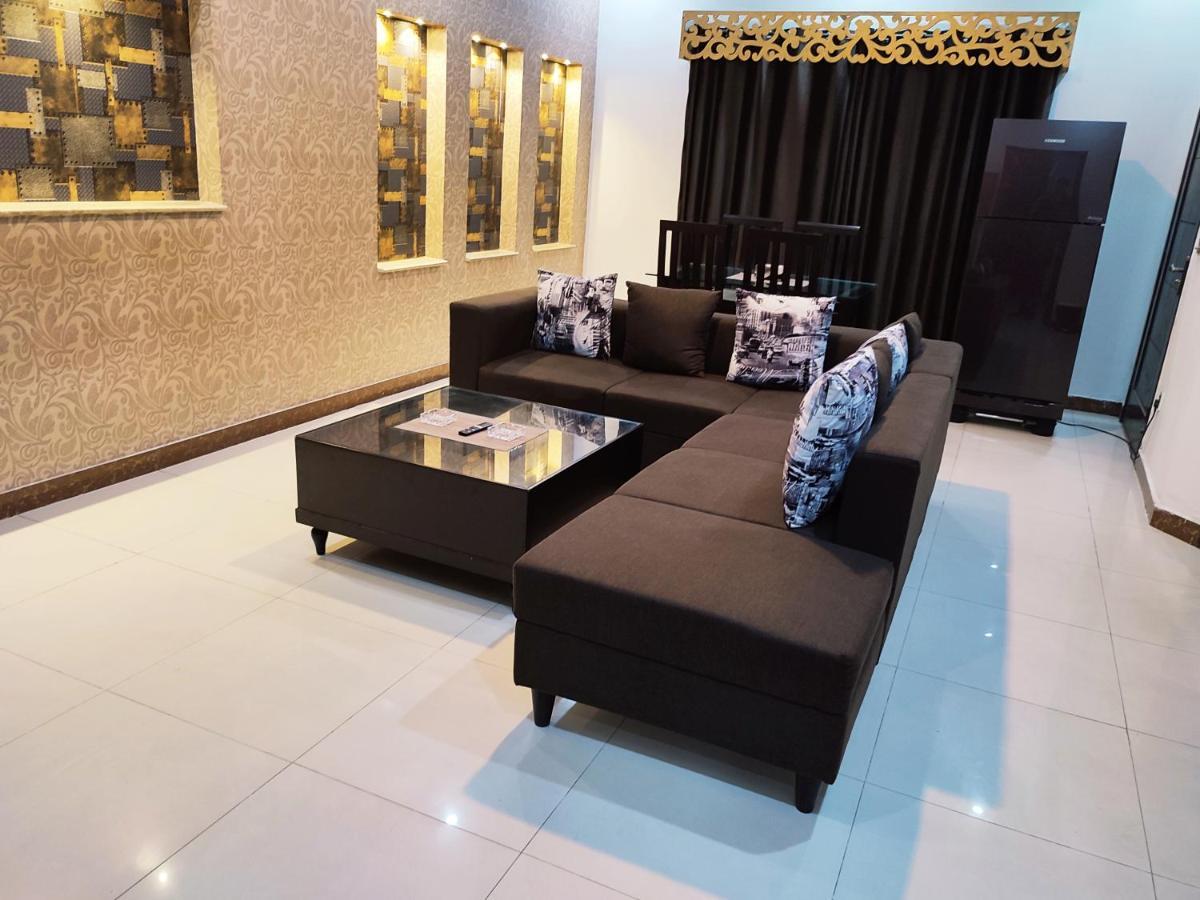 Fully Serviced Holiday Home Near Lahore Ring Road Ngoại thất bức ảnh