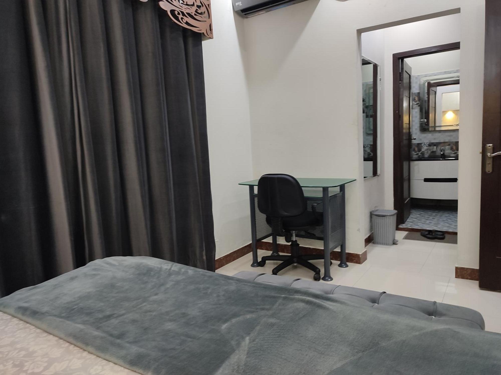 Fully Serviced Holiday Home Near Lahore Ring Road Ngoại thất bức ảnh