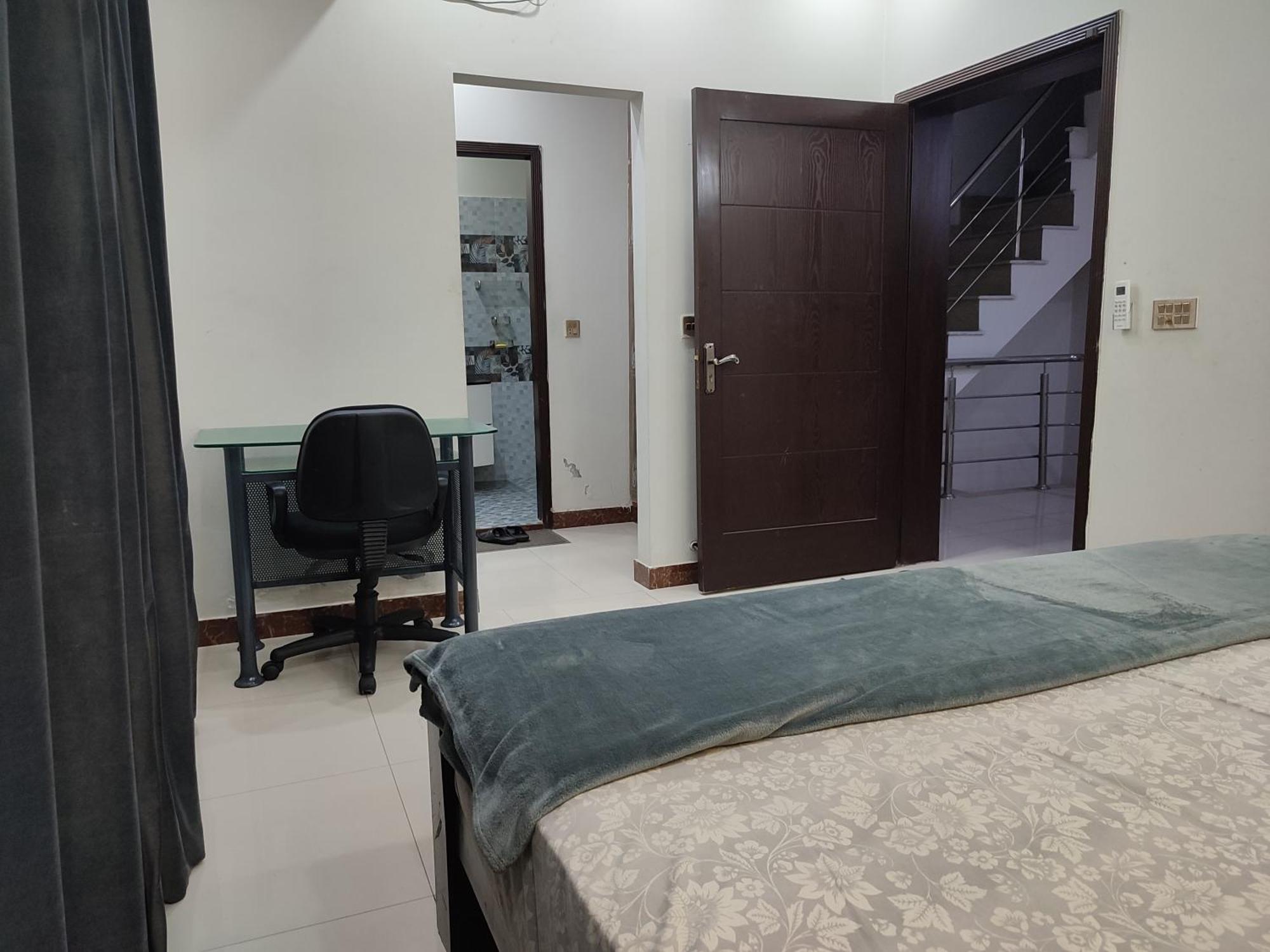 Fully Serviced Holiday Home Near Lahore Ring Road Ngoại thất bức ảnh